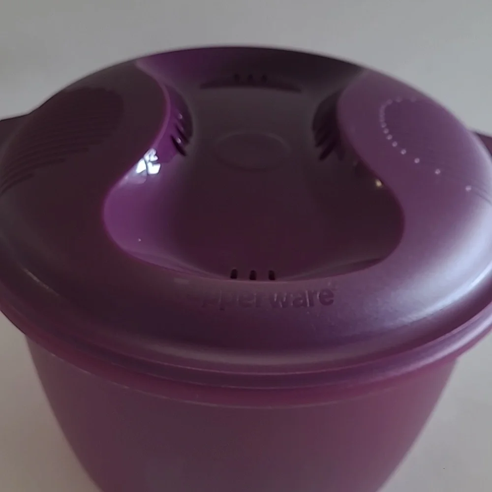 NWOB Tupperware Rice Cooker - Picture 2 of 13